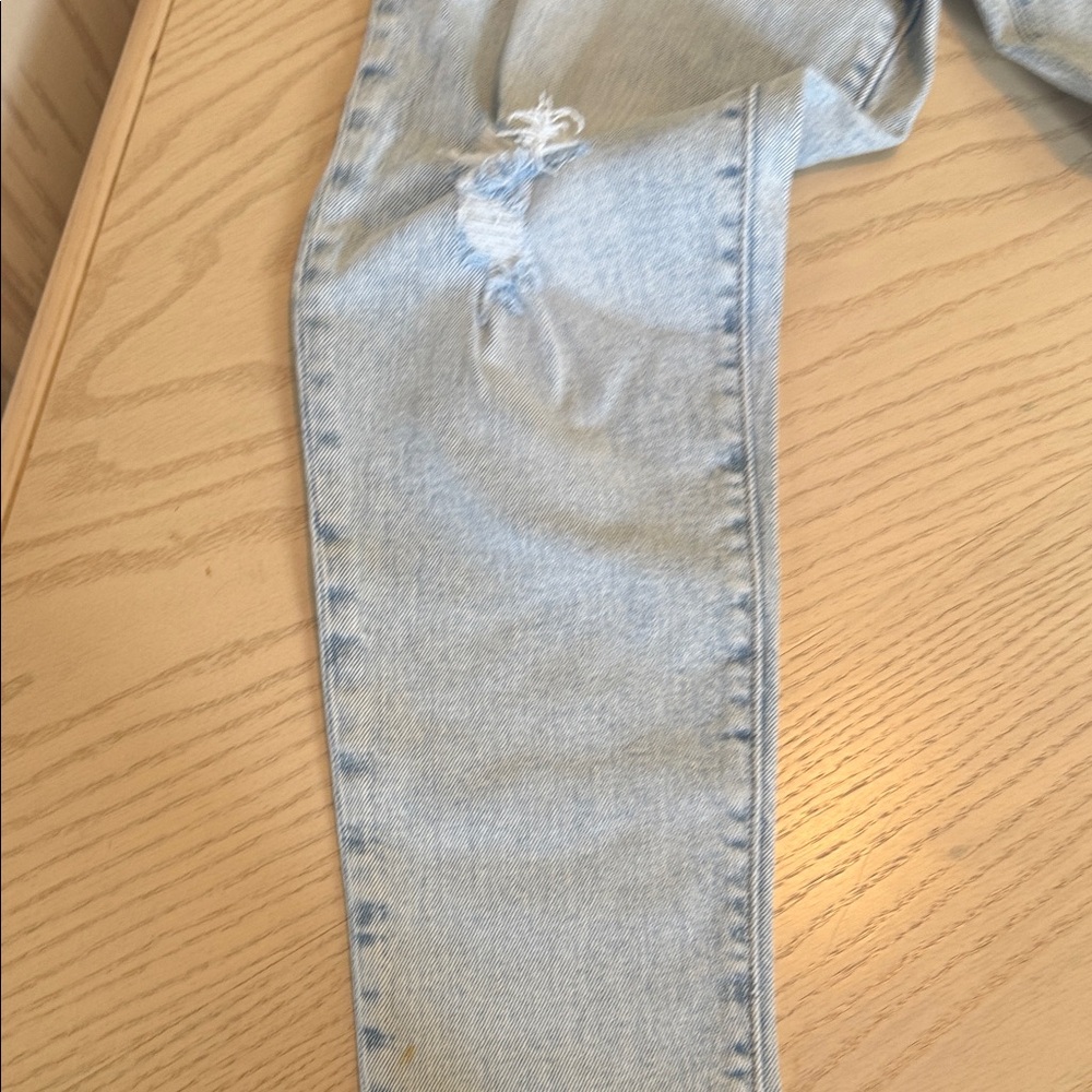 Old Navy Light Blue Straight Leg Jeans 💜 - Picture 10 of 13